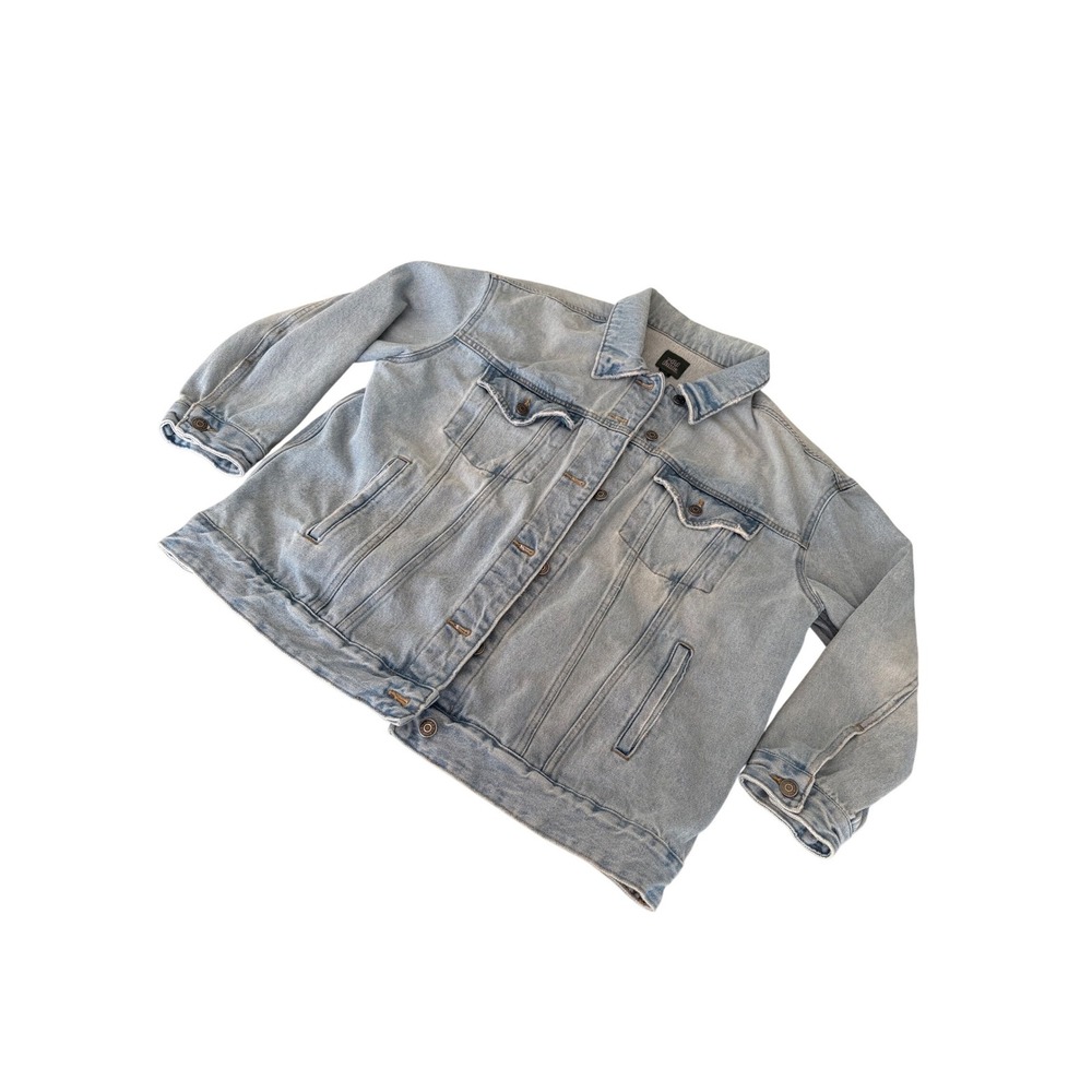 Wild Fable Womens Oversized Denim Jacket Light Wash Blue Cotton Trucker Medium